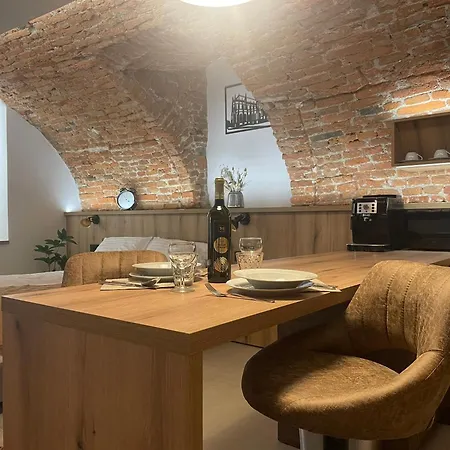 Understreet With Private Parking Appartamento Košice