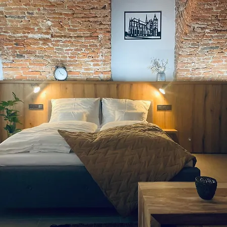 Appartamento Understreet With Private Parking Košice